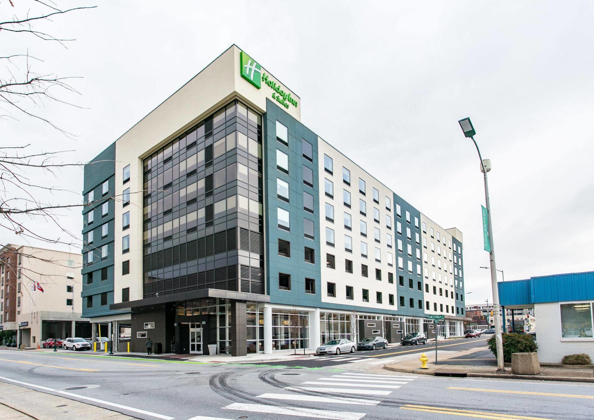 & By Ihg Chattanooga